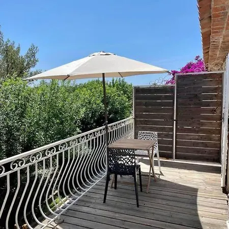 Grand Studio&terrasse Privée Appartement *